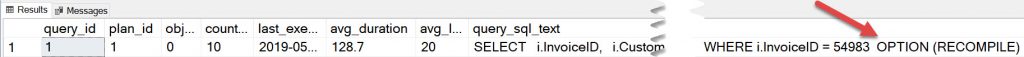 Query with OPTION (RECOMIPLE) stored in Query Store