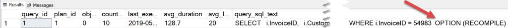Query with OPTION (RECOMIPLE) stored in Query Store
